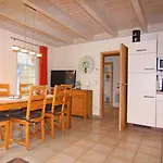 Doppelhaushaelfte Bernsteinhaus I, Semesterbostad