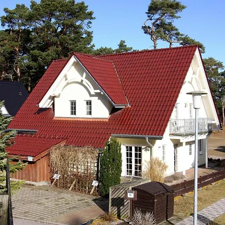 度假居 Doppelhaushaelfte Bernsteinhaus I, 特拉森海德