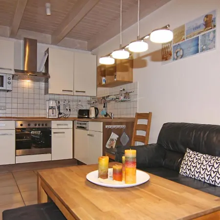 Doppelhaushaelfte Bernsteinhaus I, * Trassenheide