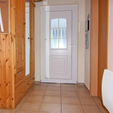 Doppelhaushaelfte Bernsteinhaus I, *