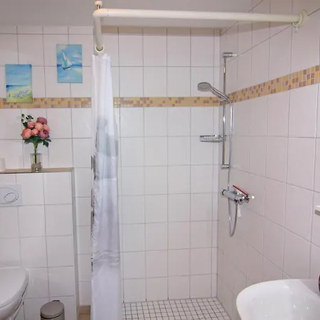 Casa de Férias Doppelhaushaelfte Bernsteinhaus I,